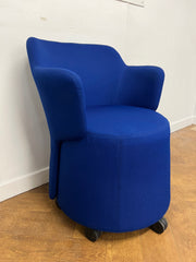 Used Orangebox Skomer 01 Compact Armchair on a Caster Base in Blue Cloth