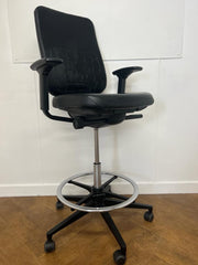 Used Steelcase Reply Draughtsman/Technician/Laboratory Chair in Black Vinyl with Arms on Wheels