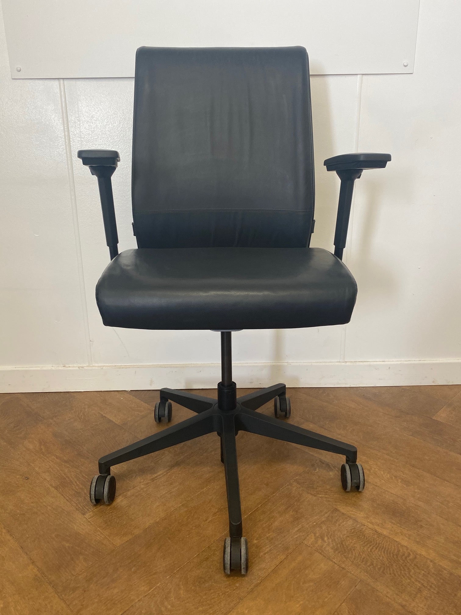 Used Steelcase Think Black Leather Swivel Chair – officecw