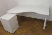 Used Kinnarps White corner Desk