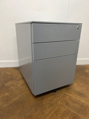 Used Grey Steel 3 Drawer Under Desk Mobile Pedestal