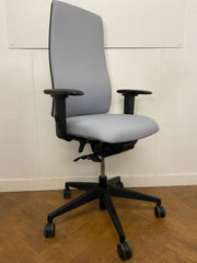 Used Interstuhl 'Goal' 302G High Back Swivel Chair with Adjustable Arms silver grey