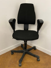 Used Kinnarps 6000 Swivel Chair in Black Cloth