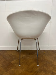 Used White Vinyl Tub Chair on 4 Chrome Legs
