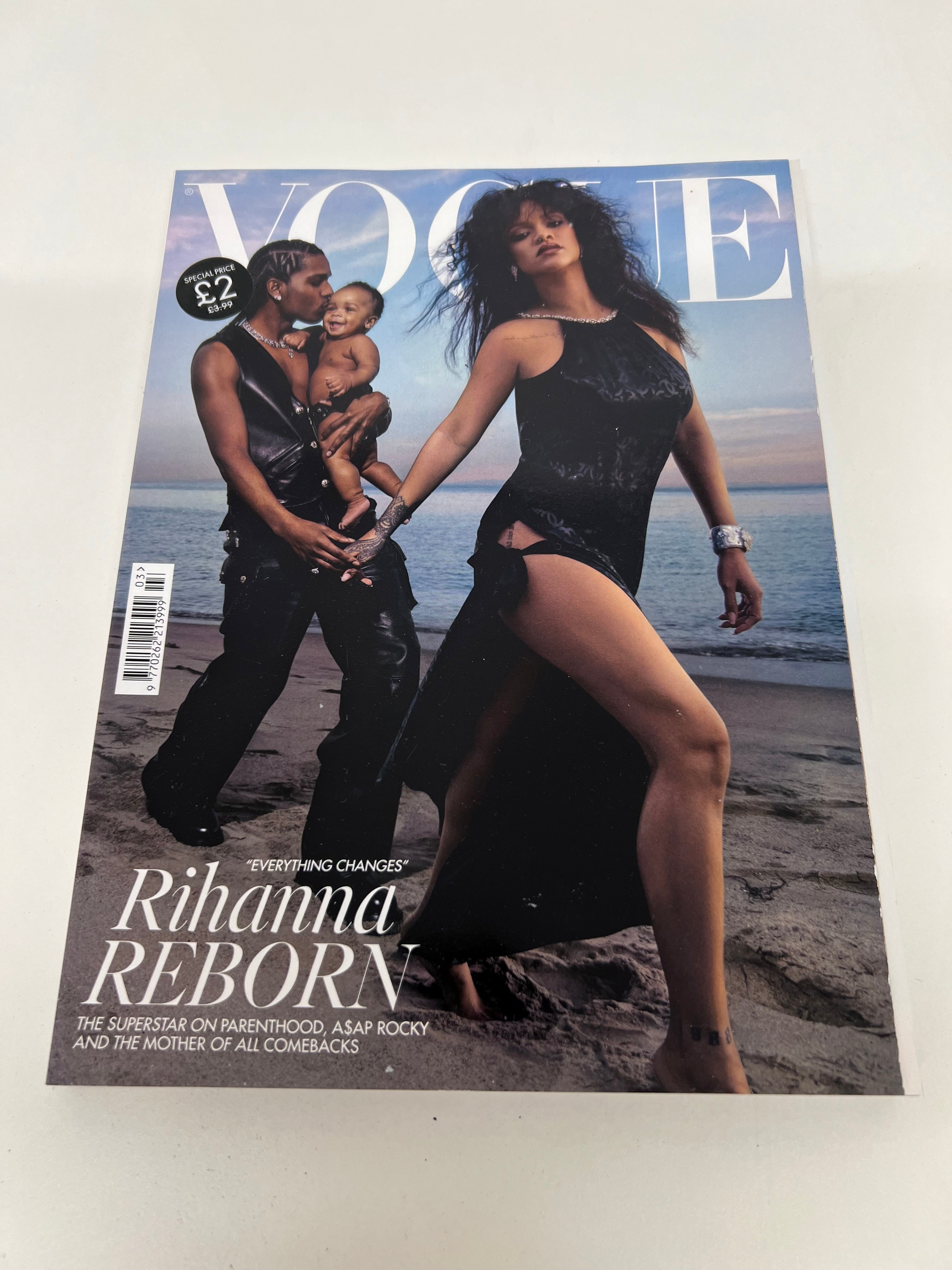 女性情報誌 British Vogue March 2023 Rihanna British Vogue Magazine March 2023 