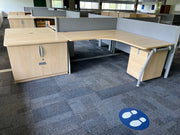 Used Senator Maple 1600mm x 1600mm Corner Desk (Pods of 4)