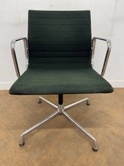 Vintage ICF EA108 Hopsak in Green with Chrome Swivel Frame.