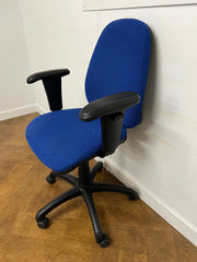 Used Blue Cloth Medium Back Operator Swivel Chair