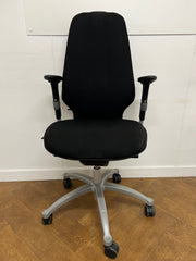 Used RH LOGIC 400 Orthopaedic Black Cloth Chair.