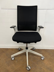 Used Senator Ecoflex ECF470HA Black Cloth/Mesh Operator Chair