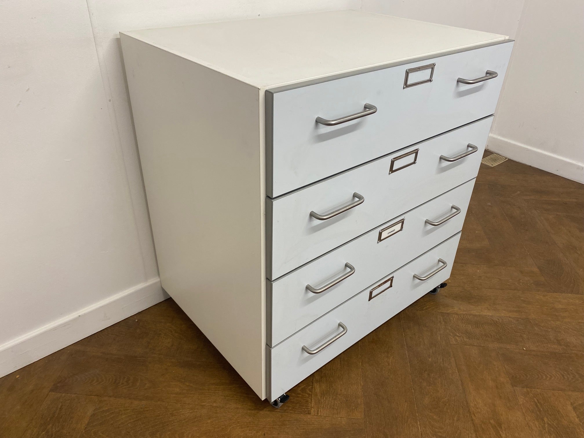 Used Laboratory/Workshop 4 Drawer Cabinet 860mmh x 800mmw x 610mm ...
