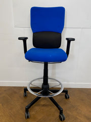 Used Steelcase Lets B Draughtsman/Technician/Laboratory Chair in Blue/Black Cloth on Wheels