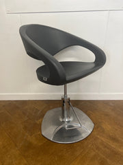 Used Italian AGV Moebius Hair/Beauty Styling Chair on P10 Hydraulic Base