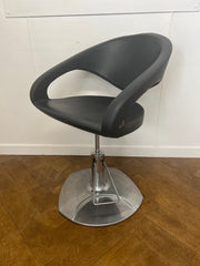 Used Italian AGV Moebius Hair/Beauty Styling Chair on P10 Hydraulic Base