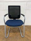 A Set of 6 Connection Seating Blue Cloth/Mesh Back Stacking Meeting Chairs (Buy 6 Get 1 Free)
