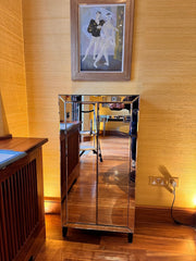 A Borghese Mirrored Art Deco 2 Door Cabinet.