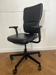 Used Steelcase Lets B Swivel Chair in Black Vinyl with Arms
