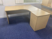 Used 'Buffaline' Oak Corner Desk & Pedestal