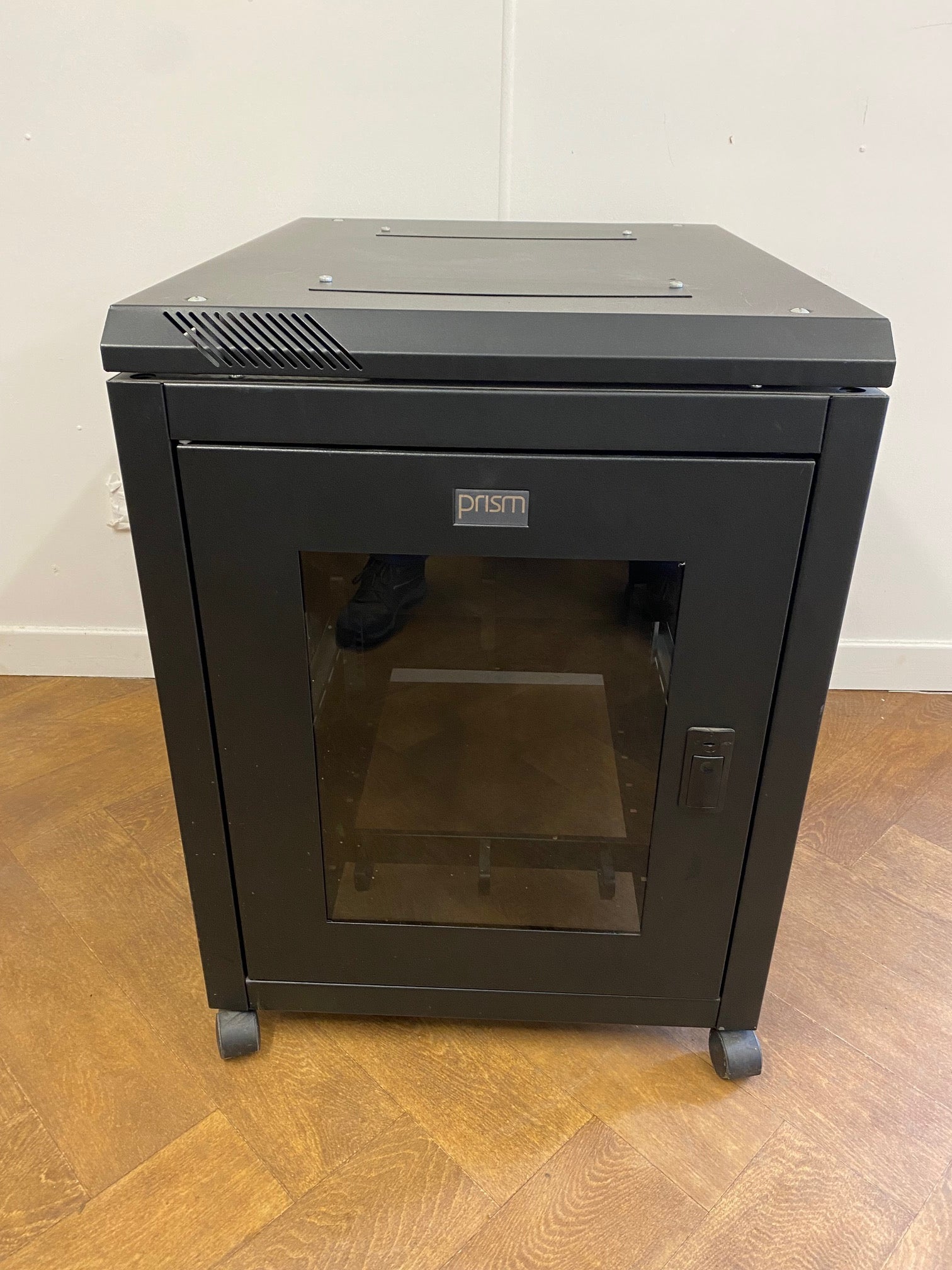 Used Prism 19 inch Comms/Rack – officecw