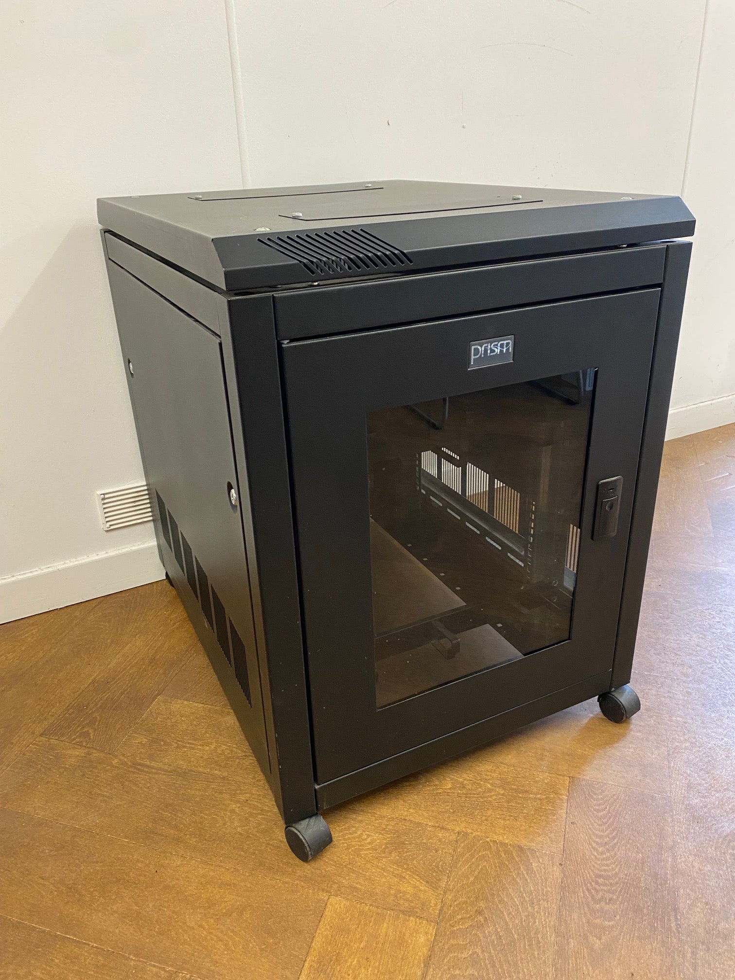 Used Prism 19 inch Comms/Rack – officecw