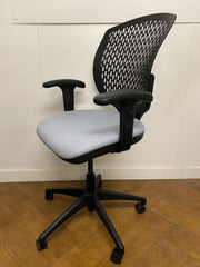 Used Flexible Plastic Back Swivel Chair